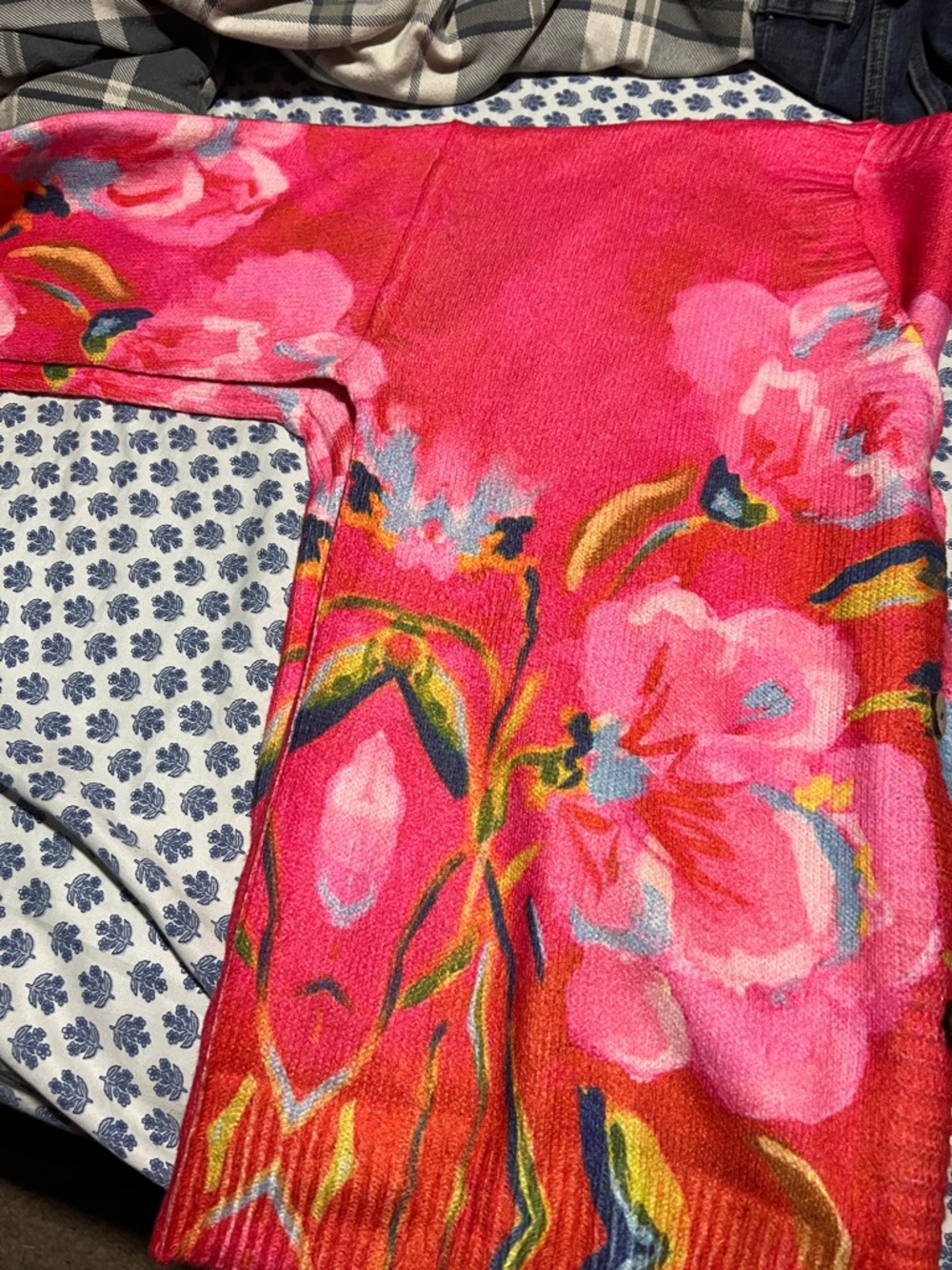 Bright Fuchsia Floral V-Neck Sweater Cardigan - Picture 3 of 6